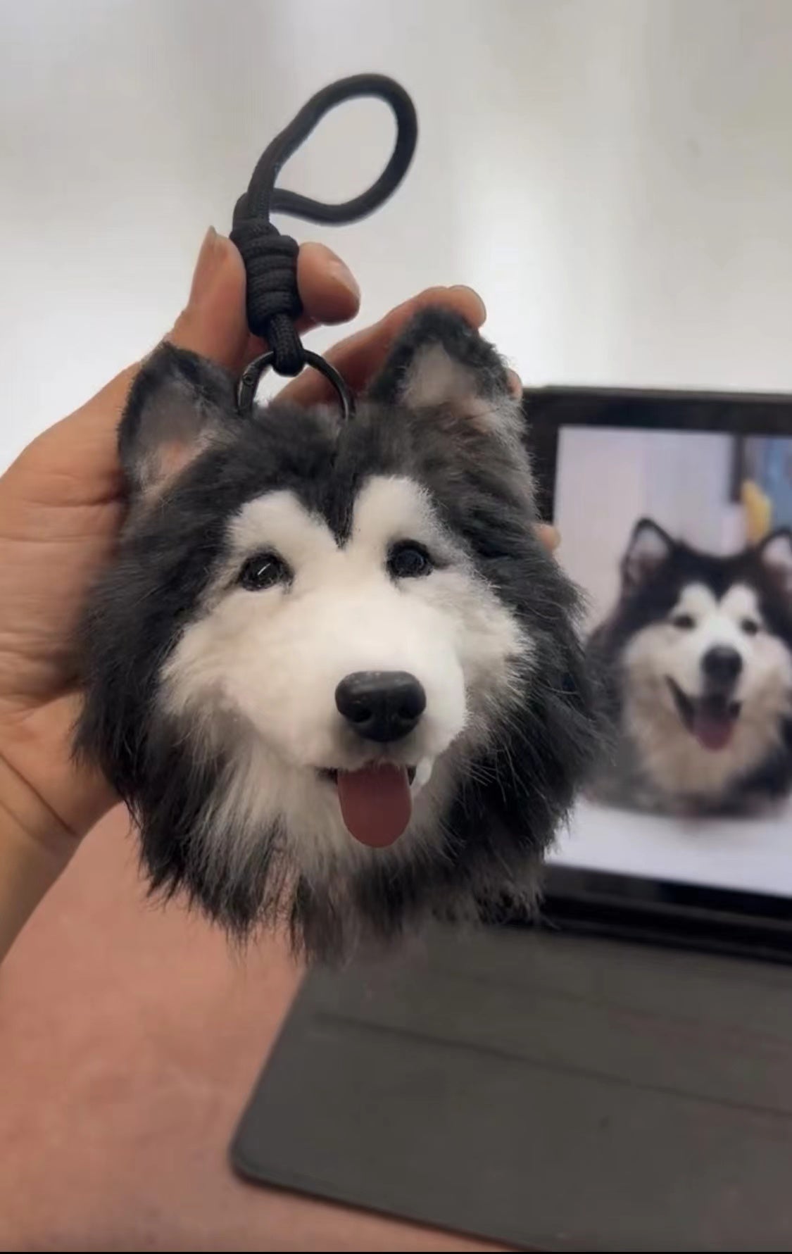 Custom Pet Wool Felt Head Keychain – Handmade 3D Portrait Charm